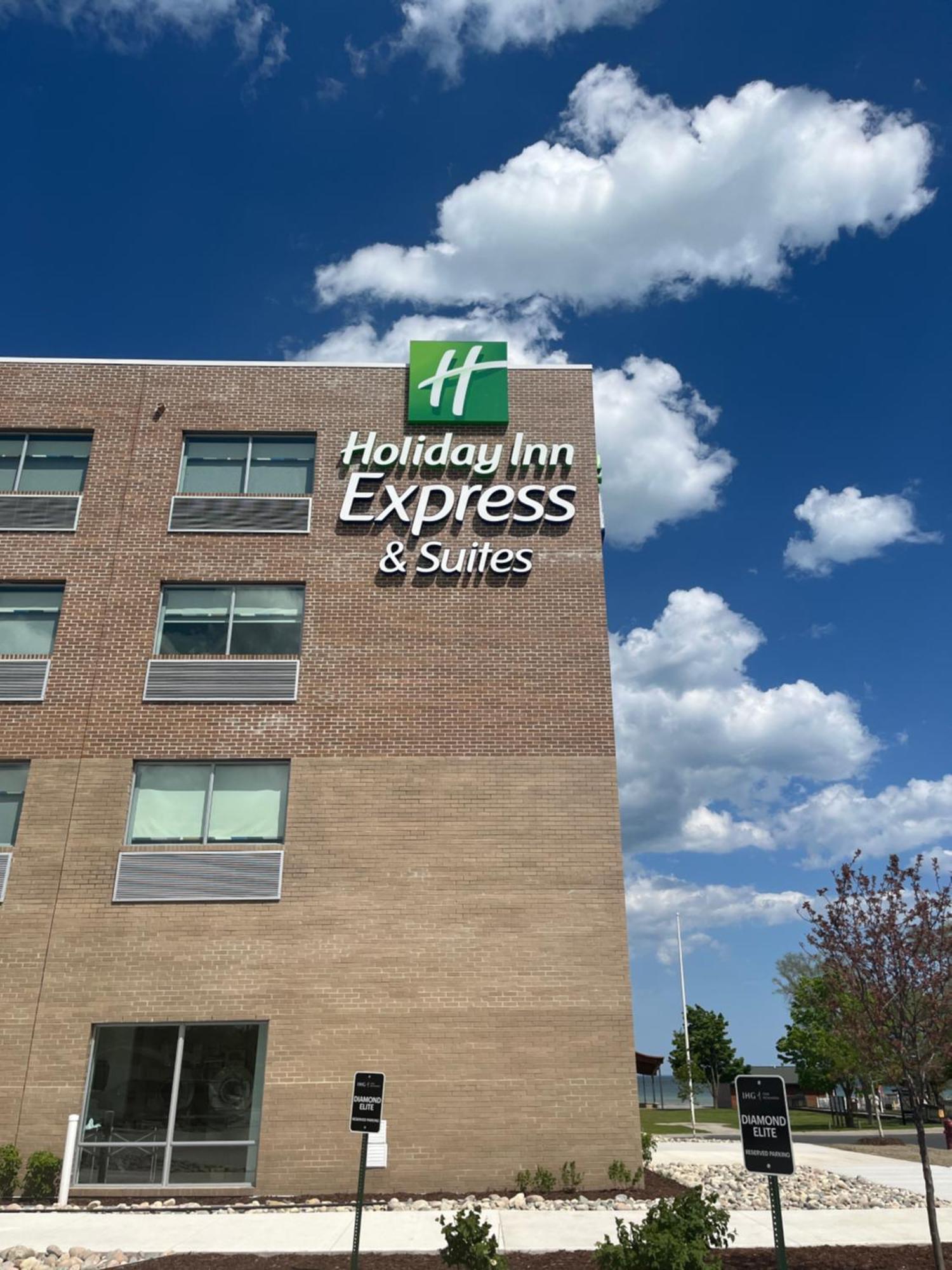 Holiday Inn Express & Suites Oscoda By Ihg 외부 사진