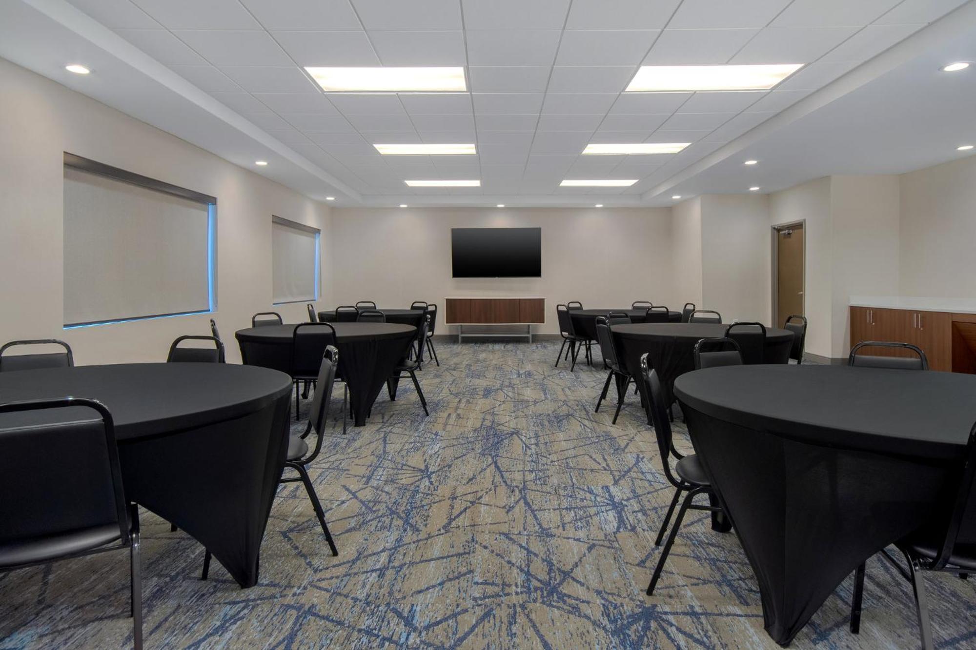 Holiday Inn Express & Suites Oscoda By Ihg 외부 사진